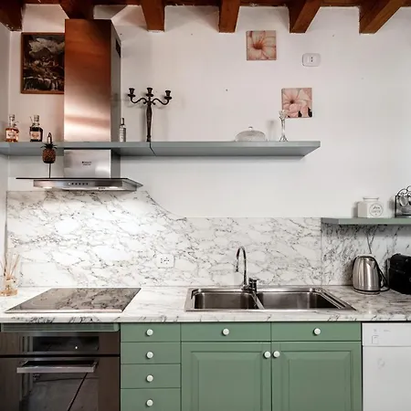Apartment Domus Bella - By Myhomeincomo *