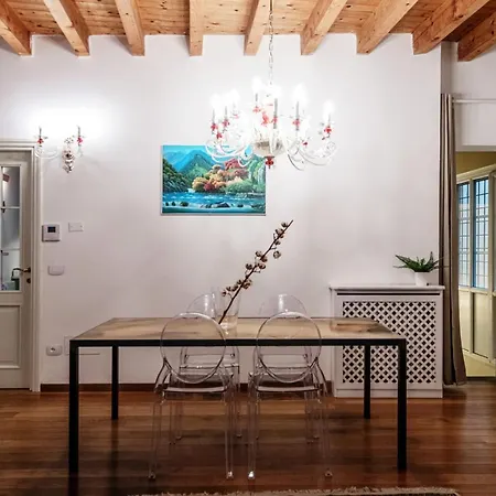 Apartment Domus Bella - By Myhomeincomo Como